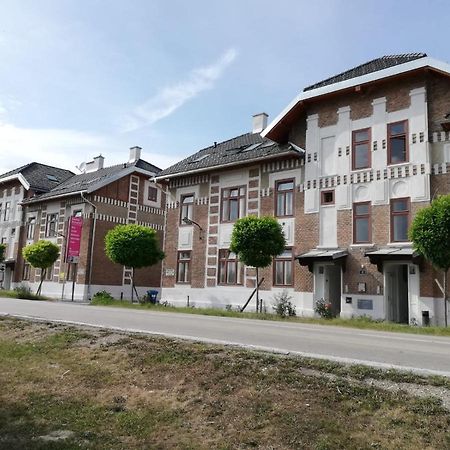 Sissi Apartments Achau Bagian luar foto