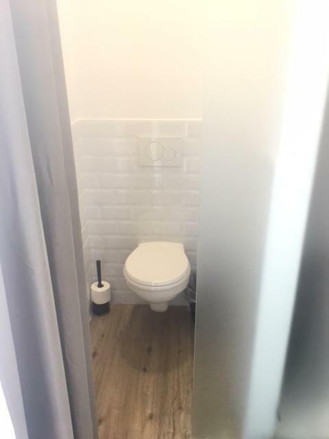 Sissi Apartments Achau Bagian luar foto