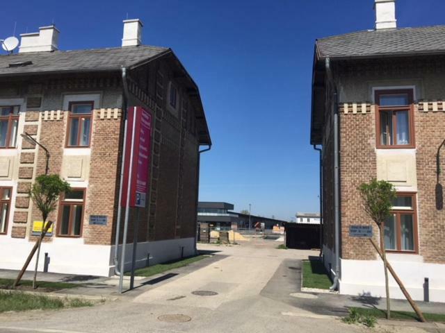 Sissi Apartments Achau Bagian luar foto
