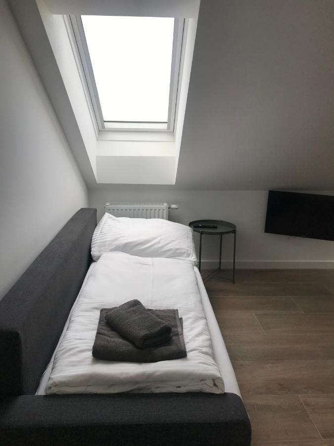 Sissi Apartments Achau Bagian luar foto