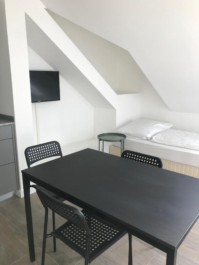 Sissi Apartments Achau Bagian luar foto