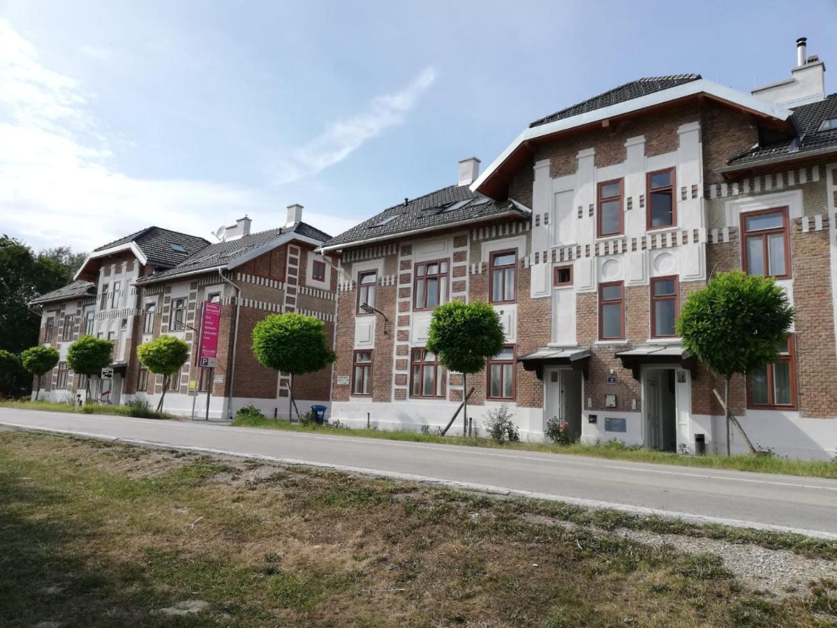 Sissi Apartments Achau Bagian luar foto