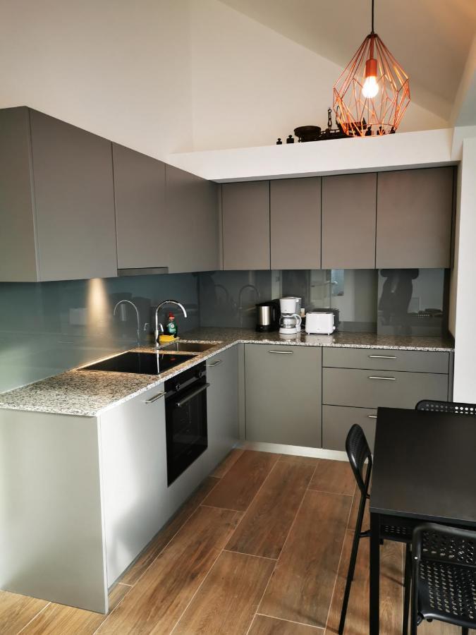 Sissi Apartments Achau Bagian luar foto