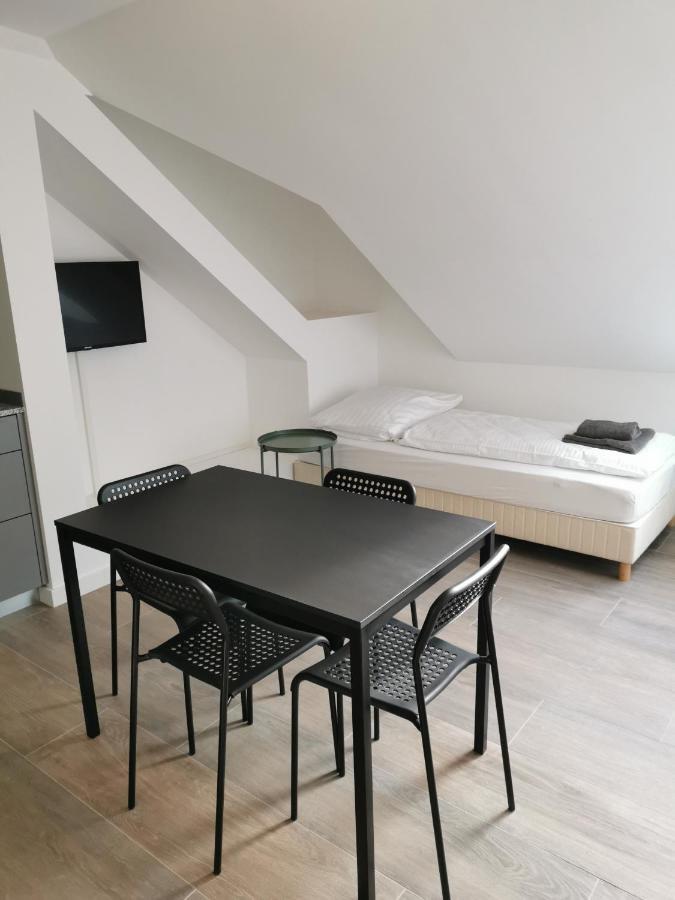 Sissi Apartments Achau Bagian luar foto
